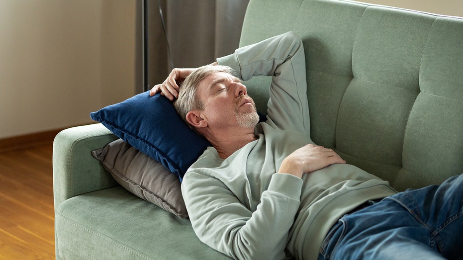 Daytime Naps May Signal Health Risks, Study on Longevity Suggests