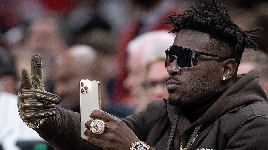 Antonio Brown Faces Arrest Warrant for Alleged Attempted Murder, Fires Back on Social Media