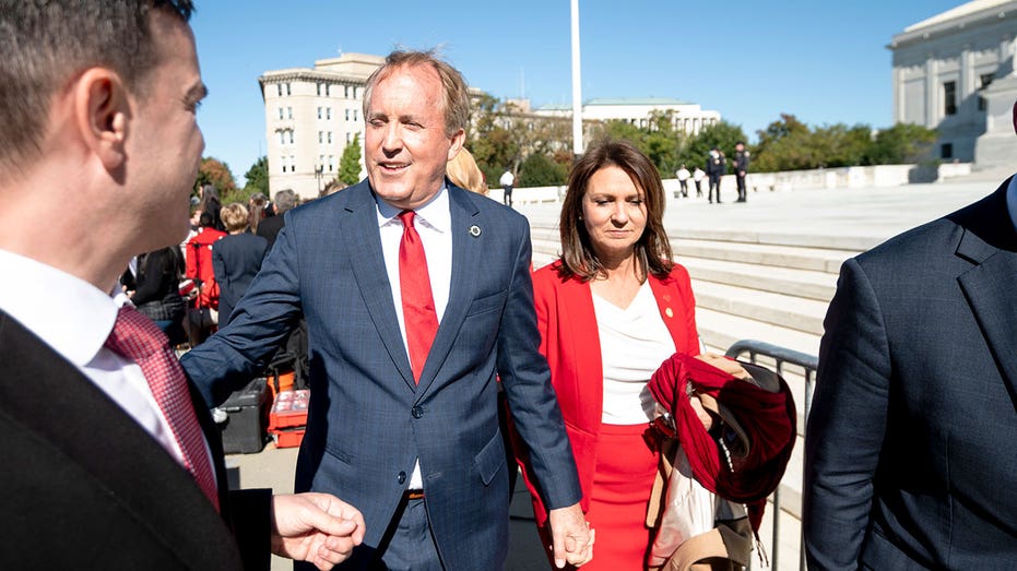 Paxton Divorce Shakes Up Brutal Texas Senate Primary Against Cornyn