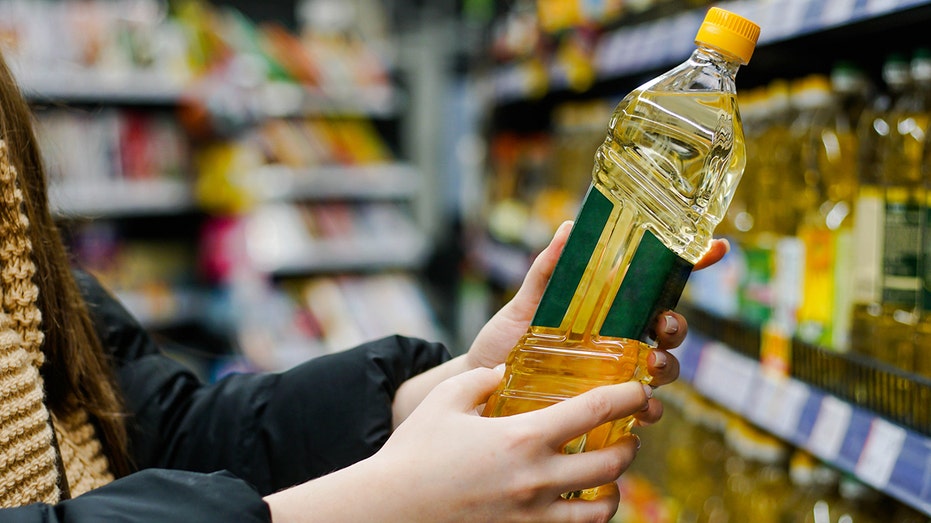 Doctor Exposes 'Hateful Eight' Seed Oils That Could Harm Your Health