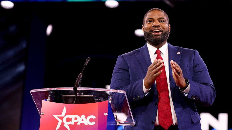 Top Conservative Group Backs Trump-Endorsed Byron Donalds in High-Stakes Florida Race