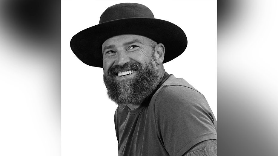 Zac Brown Honored for Championing Veterans’ American Dream at AMAs