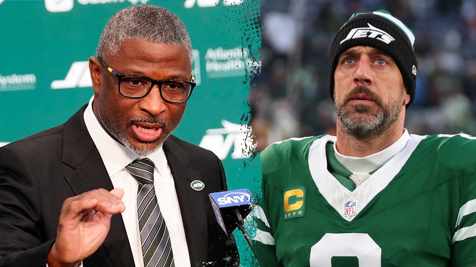 Aaron Rodgers Spills on Awkward Final Meeting With Jets’ Aaron Glenn: ‘Not a Great Conversation’