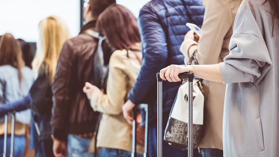 Passenger’s Viral Rant Slams Airline Standby Chaos as Summer Travel Soars