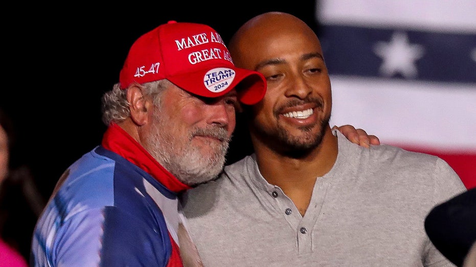 Eagles Star AJ Dillon on 'Cool Experience' Meeting Trump at Wisconsin Rally