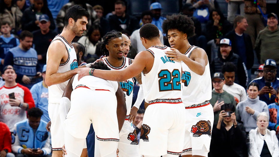 Memphis Grizzlies Teammates Clash During Timeout, Spark Dramatic Comeback