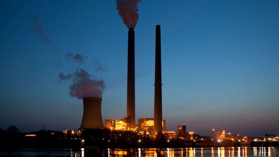 Republicans Rally to Revive Trump's 'Beautiful Clean Coal Industry' After Biden Shutdown