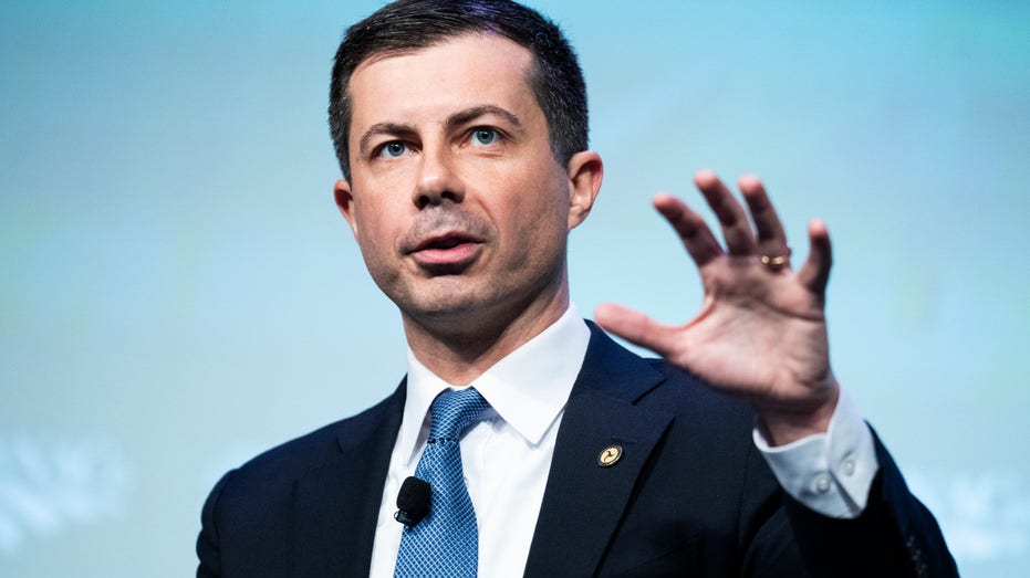 Buttigieg’s Time-Travel Tips: How Democrats Could’ve Avoided 2024’s Election Wipeout