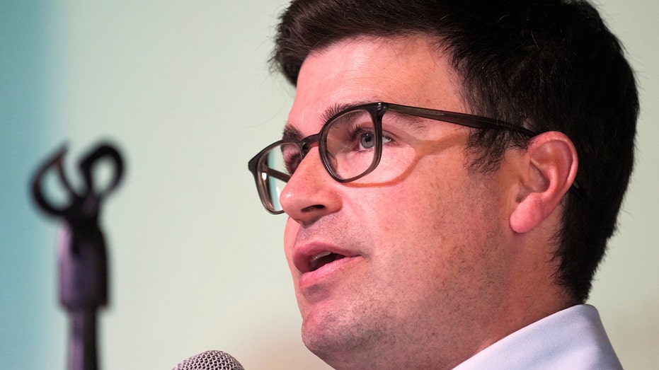 Corey O’Connor Ousts Progressive Mayor Ed Gainey in Pittsburgh Primary Upset