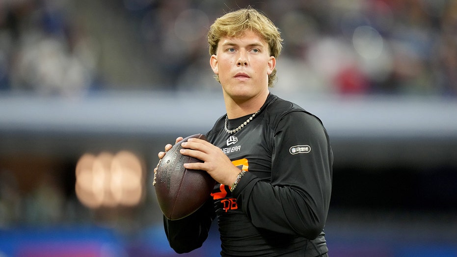 Giants' Jaw-Dropping Move: Jaxson Dart Pick Over Shedeur Sanders Ignites Social Media Meltdown