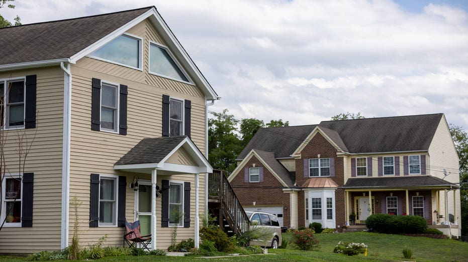 HUD Ends FHA Mortgages for Illegal Immigrants: 'Should Benefit Americans Who Play by the Rules'