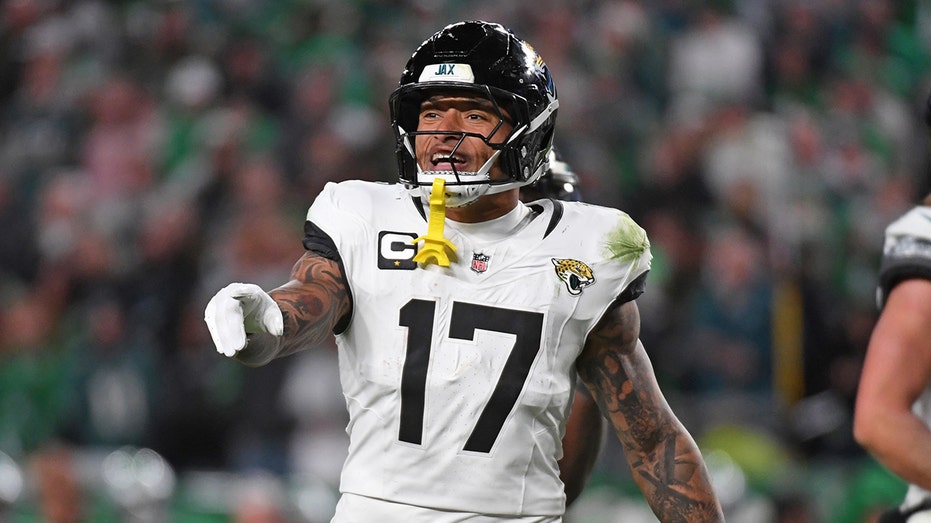 Jaguars Release Pro Bowl Tight End Evan Engram Amid Cap Crunch