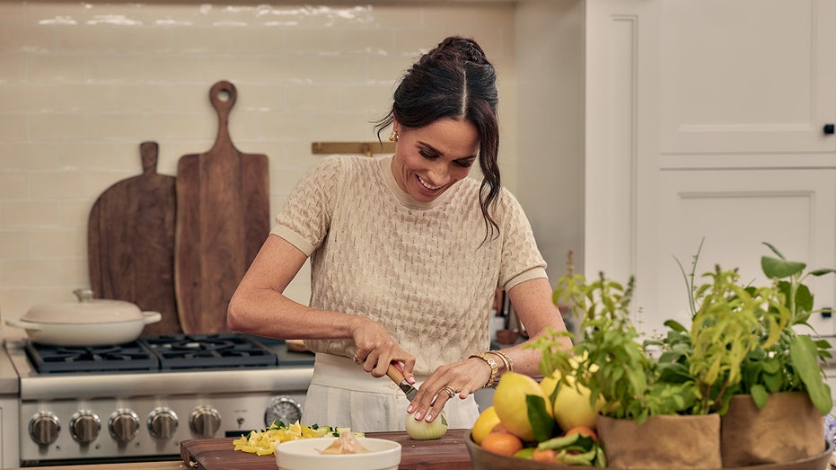 Meghan Markle Sends Handwritten Note to Podcaster Amid Netflix Show Criticism