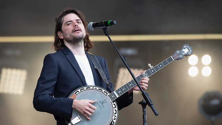 Winston Marshall Blasts Music Industry’s Silence on Boulder Antisemitic Attack