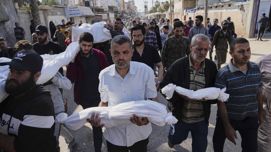 Israeli Strikes Kill 82 in Gaza as Aid Stalls Amid Global Outcry