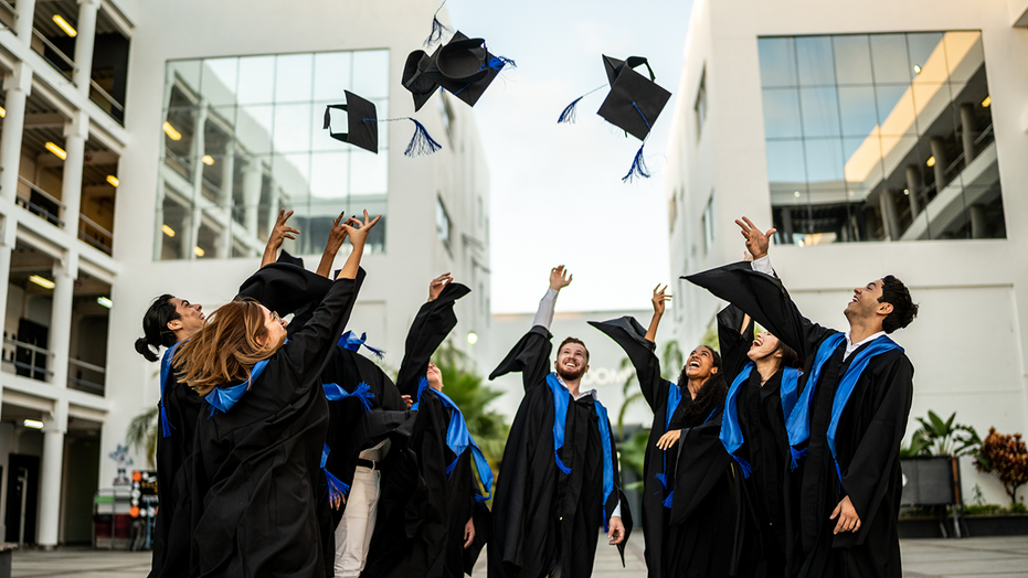 11 Practical Graduation Gifts Every College Grad Will Actually Use