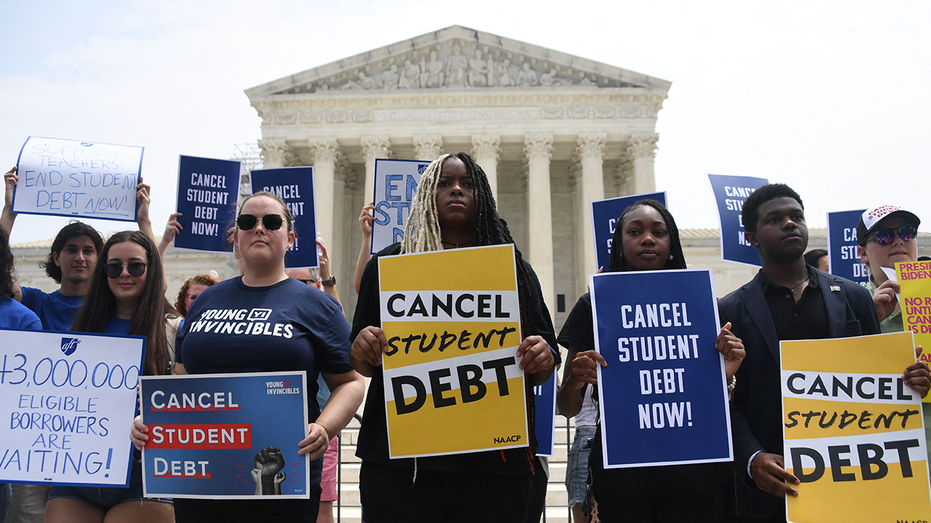 Trump Administration to Seize Wages and Tax Refunds from Student Loan Defaulters