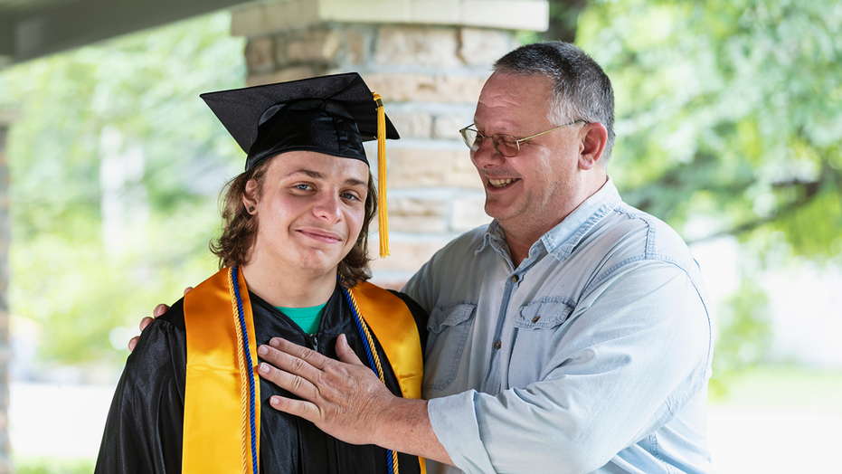 10 Thoughtful High School Graduation Gifts They’ll Cherish Forever