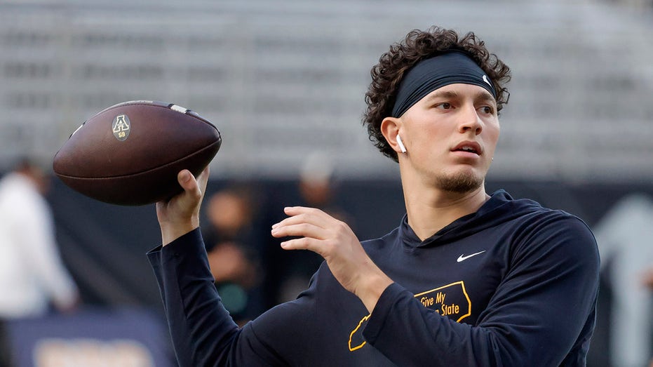 Quarterback Shuffle: Joey Aguilar Heads to Tennessee as Nico Iamaleava Swaps to UCLA