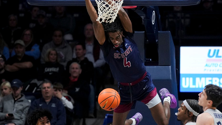 South Carolina State Stumbles Out of NCAA Tournament After Last-Second Mishap