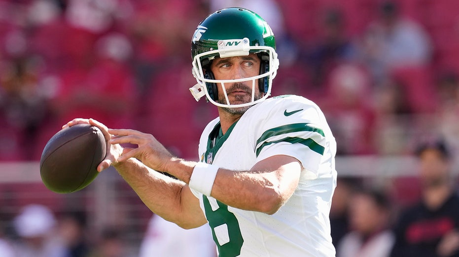 Aaron Rodgers Shuts Down Saints, Eyes Steelers in NFL Free Agency Drama