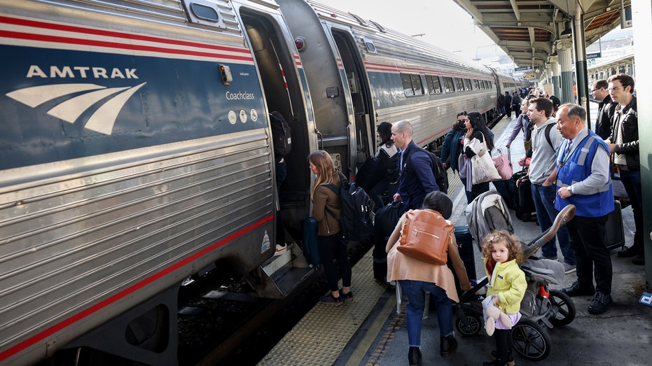 Amtrak’s Record Holiday Ridership and What It Means for the Future of US Rail Travel