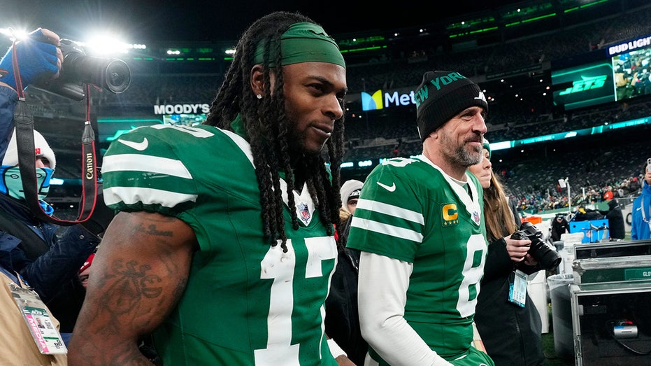 Davante Adams Thought Aaron Rodgers Was Just Being Dramatic About Jets Breakup—Turns Out, Not So Much