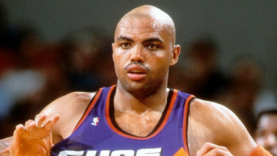 Charles Barkley Slams NBA Coaches as 'Cowards' Over Player Power