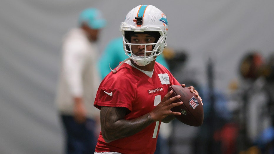 Tua Tagovailoa Opens Up on Tyreek Hill's 'I'm Out' Drama at Dolphins Camp