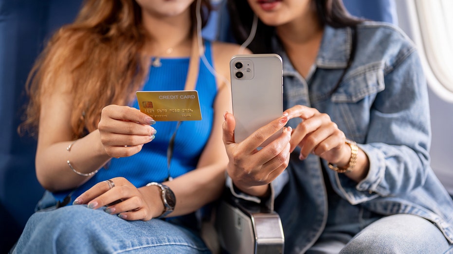 Flight Passenger Scores $150 via Venmo in Aisle Seat Swap Deal