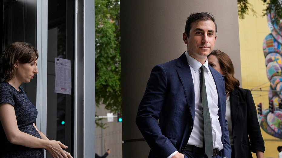 Texas Doctor Slams Liberal Justices’ ‘Insane’ Dissent in Transgender Medicine Ruling