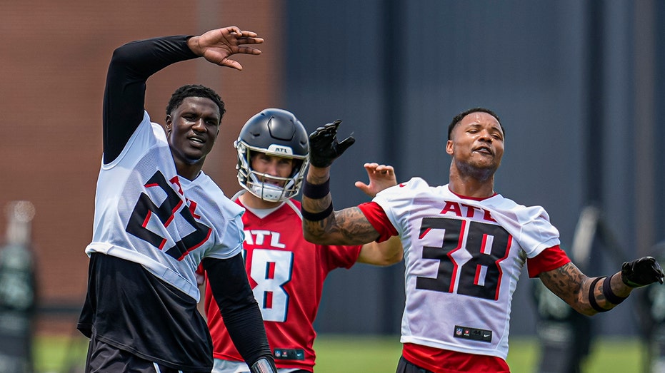 Atlanta Falcons Ignite Training Camp with Heated Fights for Roster Spots