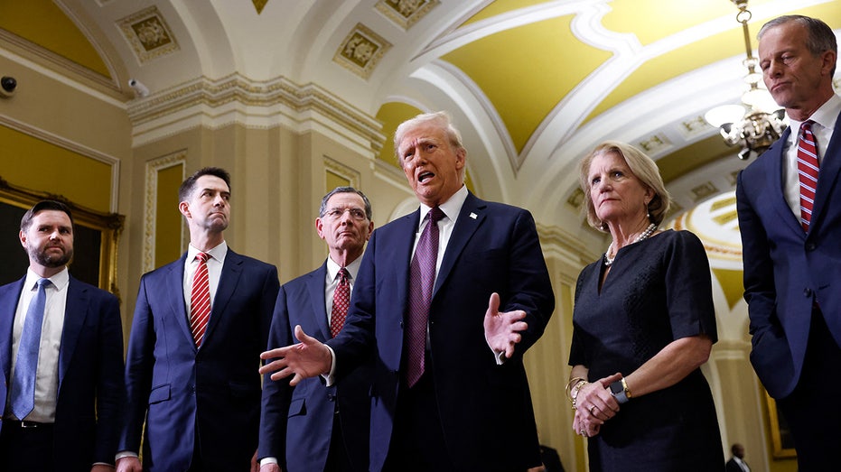 Trump and Senate GOP Strategize at White House Over Reconciliation Bill