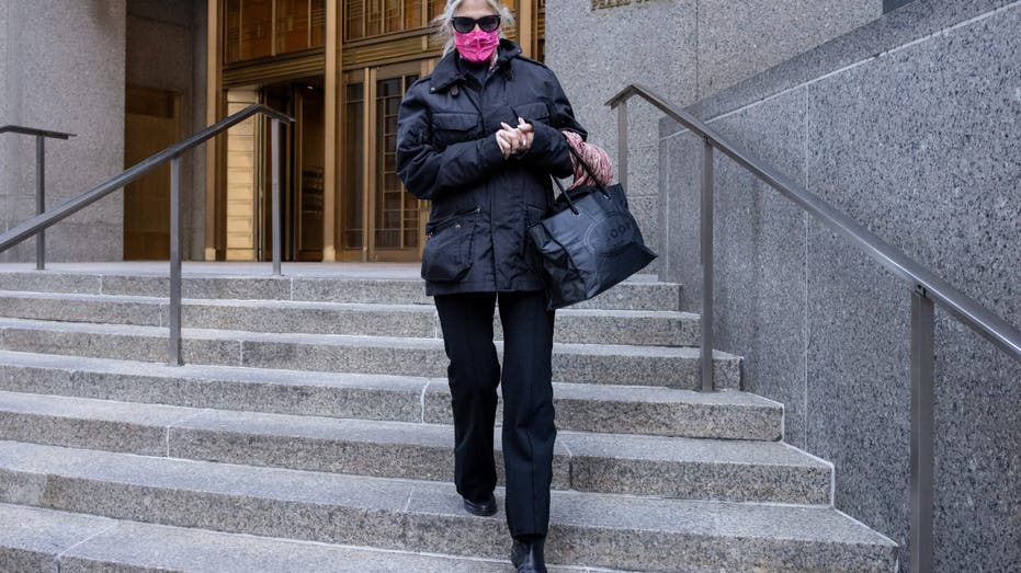 Gold Bars, Cash, and a Convertible: Nadine Menendez Bribery Trial Wraps Up with Fireworks