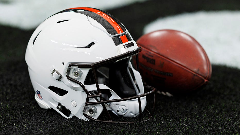 Cleveland Browns’ Helmet Unveiling Sinks as Videographer Falls into Lake Erie