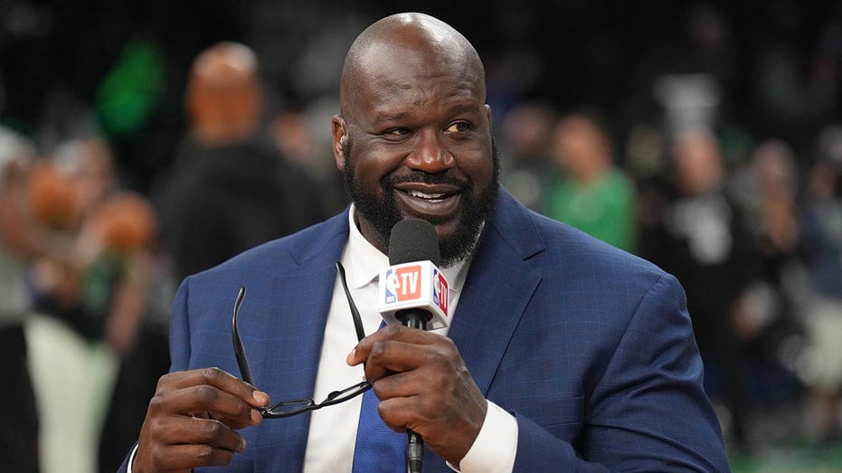 Shaquille O’Neal Bolts Off Live TV for Emergency Bathroom Run, Leaves Crew in Stitches