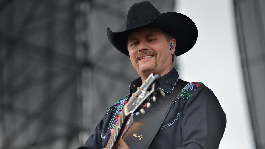 John Rich, Gambling, and God: What His ‘Gross’ Addiction Reveals About Fame and America’s Betting Boom